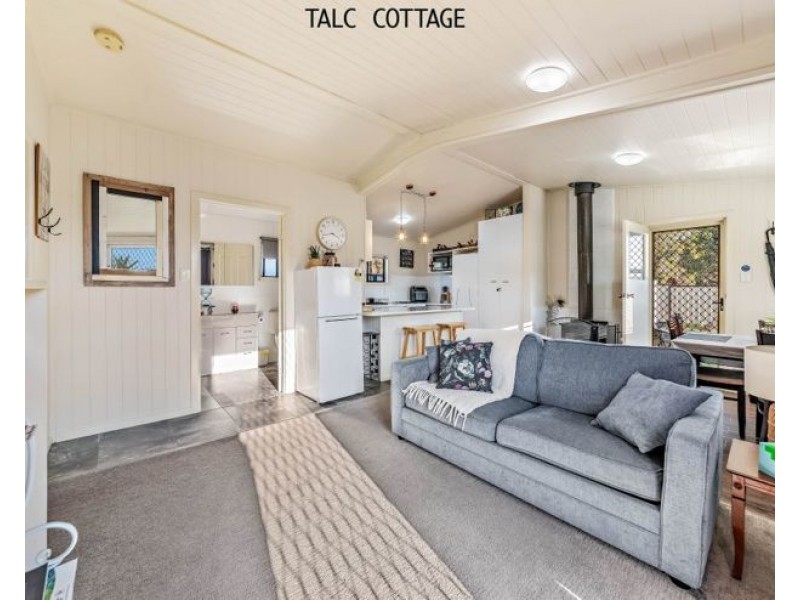 5 Talc Street, Stanthorpe QLD 4380