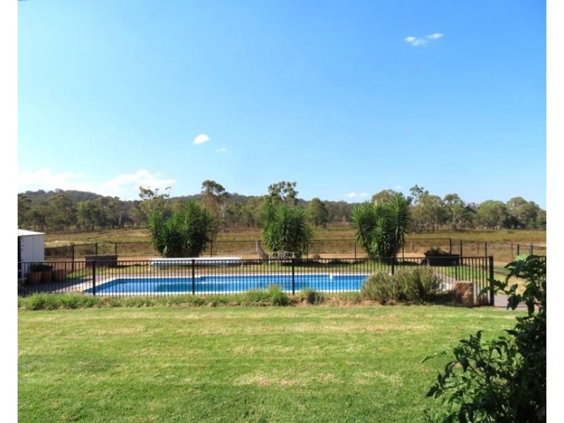 98 McKechnie Road, Stanthorpe QLD 4380