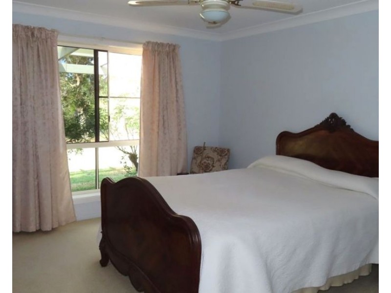 98 McKechnie Road, Stanthorpe QLD 4380