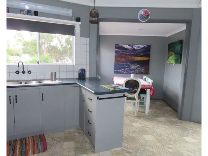 46 Tenterfield Street, Wallangarra QLD 4383