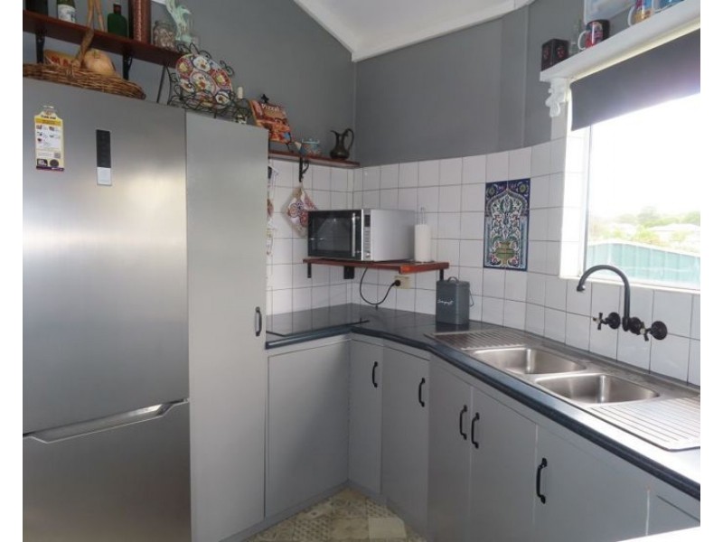 46 Tenterfield Street, Wallangarra QLD 4383