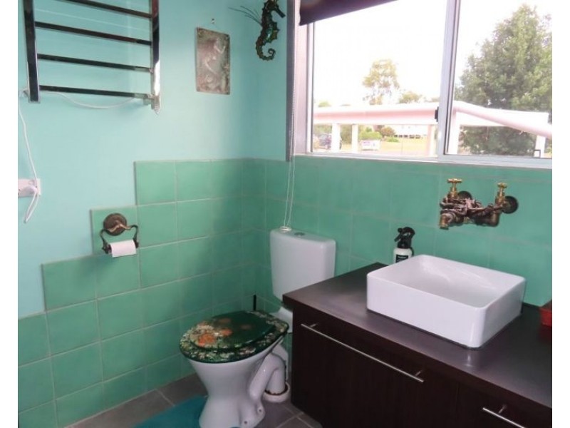 46 Tenterfield Street, Wallangarra QLD 4383