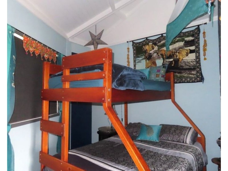 46 Tenterfield Street, Wallangarra QLD 4383