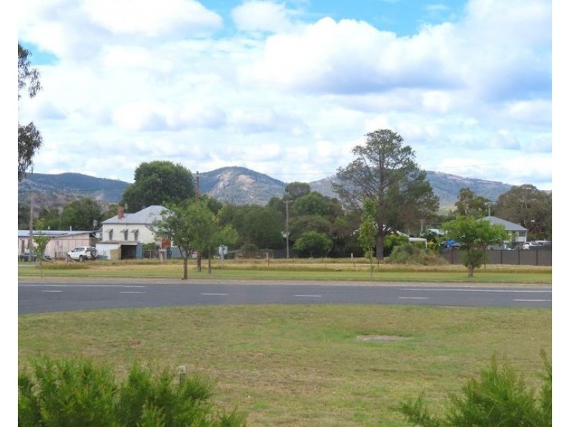 46 Tenterfield Street, Wallangarra QLD 4383