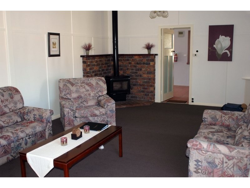 4 Bridge Street, Stanthorpe QLD 4380