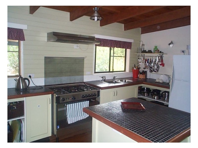 311 Stabiles Road, Glen Aplin QLD 4381