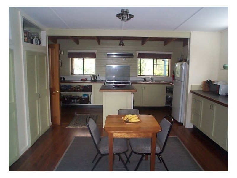 311 Stabiles Road, Glen Aplin QLD 4381