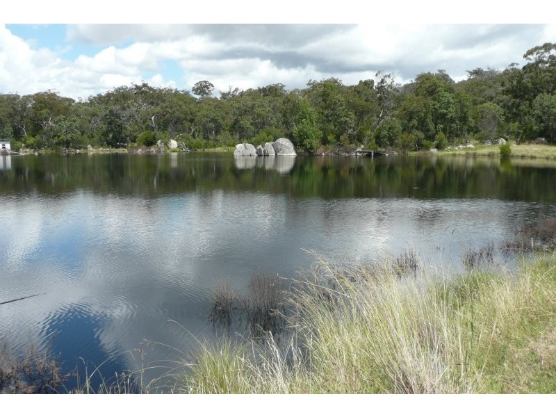 680 Mt Tully Road, Stanthorpe QLD 4380