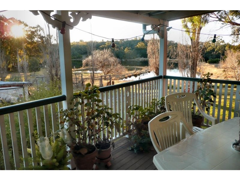 680 Mt Tully Road, Stanthorpe QLD 4380