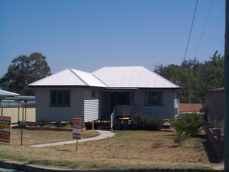 28a Pike Street, Stanthorpe QLD 4380