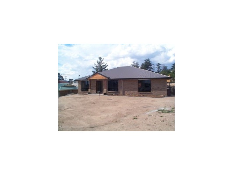 25 Tyrel Street, Stanthorpe QLD 4380