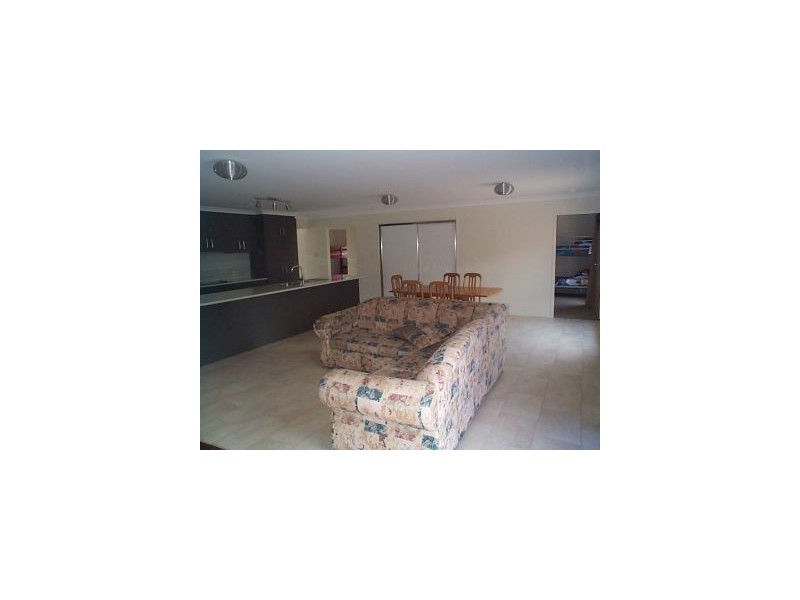 25 Tyrel Street, Stanthorpe QLD 4380