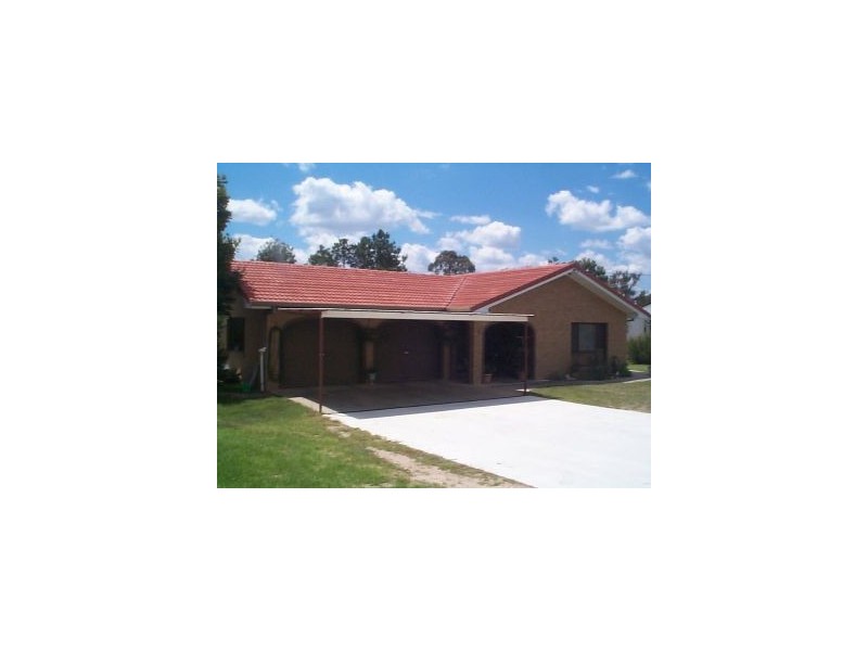 4 Club Road, Stanthorpe QLD 4380