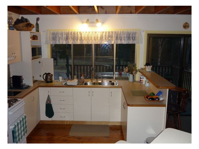 24 Lees Mountain Road, Stanthorpe QLD 4380