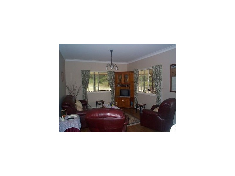 26168 New England Highway, Stanthorpe QLD 4380