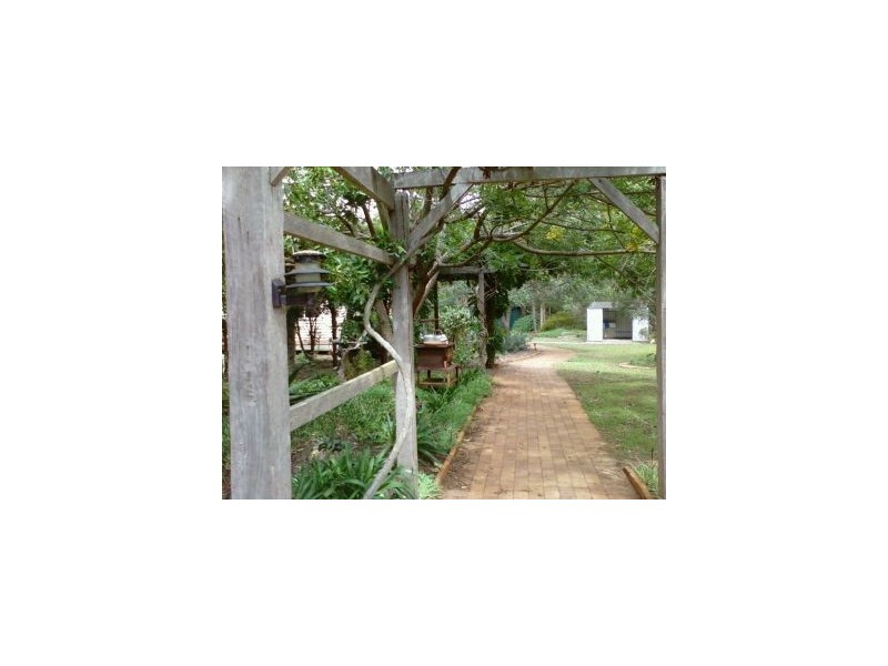 1106 Amiens Road, Stanthorpe QLD 4380