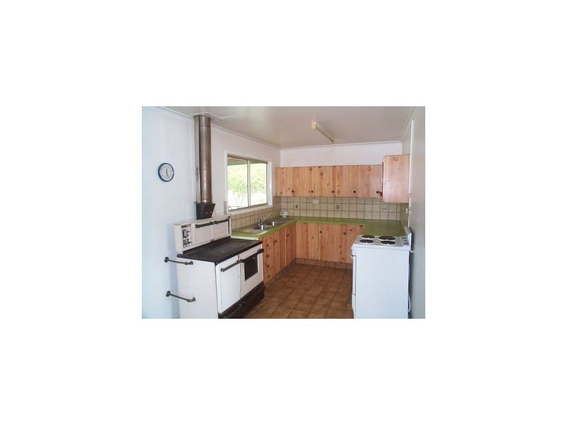 1413 Amiens, Stanthorpe QLD 4380