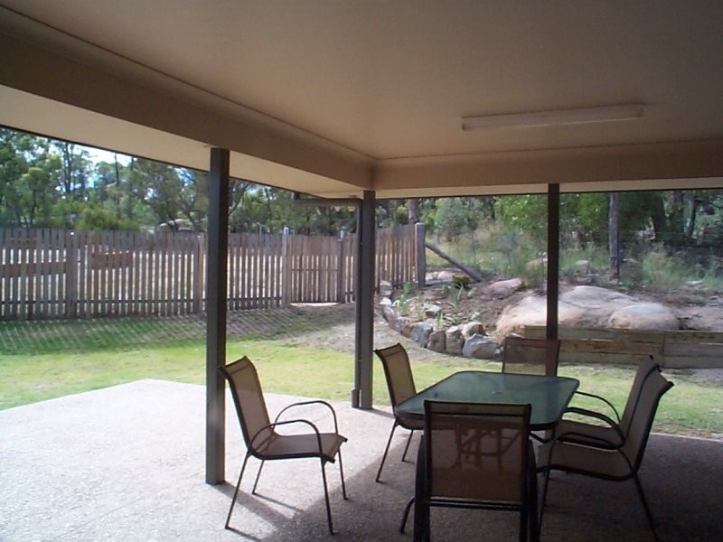 9 Sangricoli Court, Stanthorpe QLD 4380