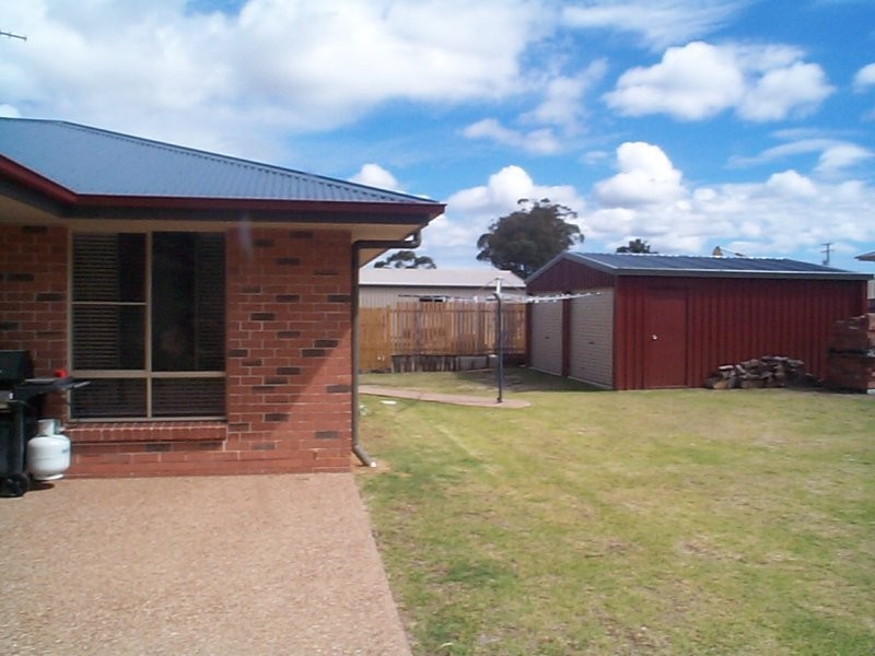 9 Sangricoli Court, Stanthorpe QLD 4380