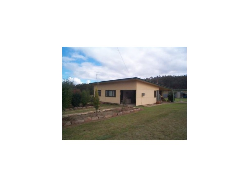 2230 Pyramids Road, Wyberba QLD 4382