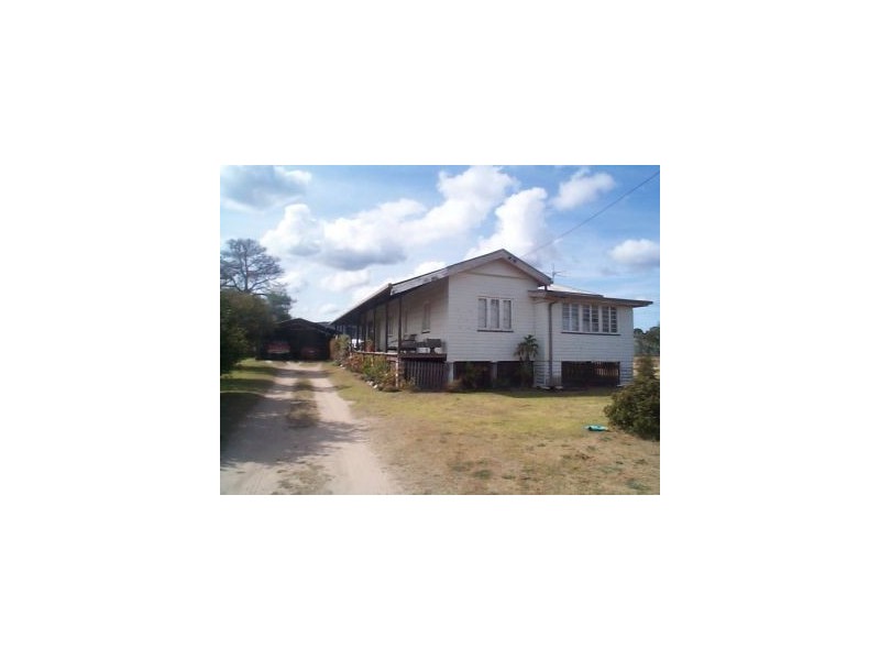 53 Woodlawn Street, Wallangarra QLD 4383