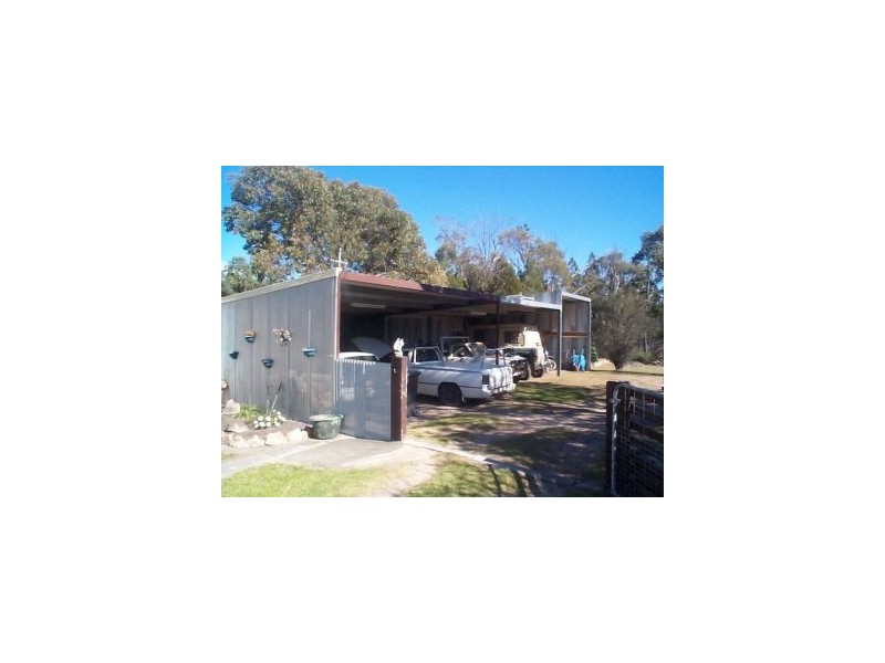 79 Cala Lane, Glen Aplin QLD 4381