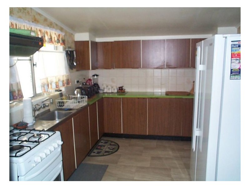 61 Woodlawn Street, Wallangarra QLD 4383
