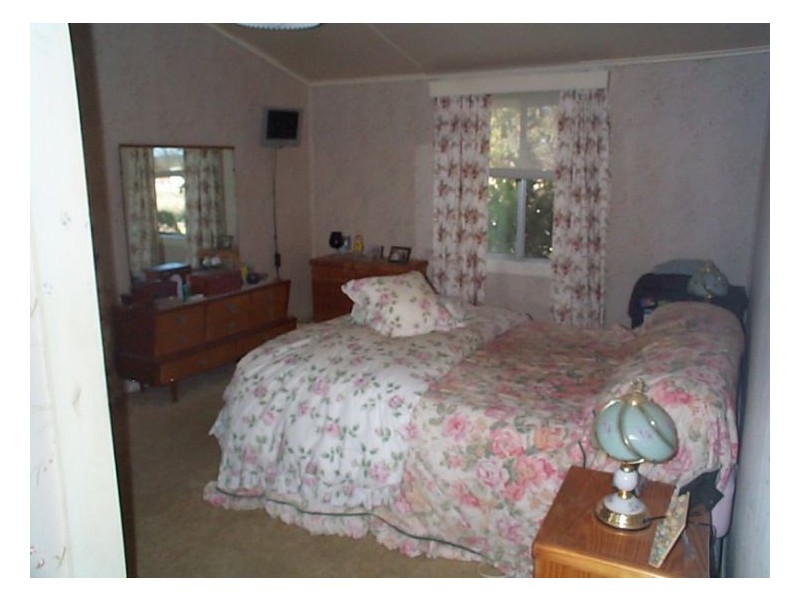 61 Woodlawn Street, Wallangarra QLD 4383