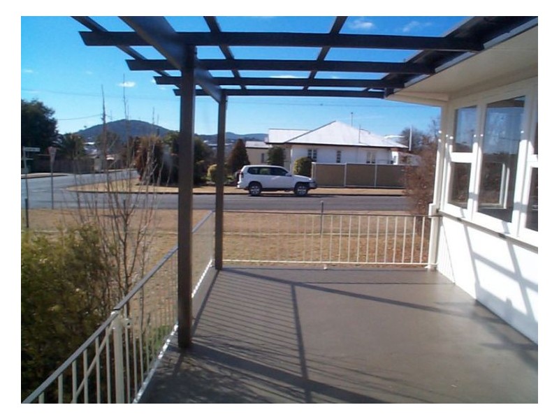 137 Folkestsone Street, Stanthorpe QLD 4380