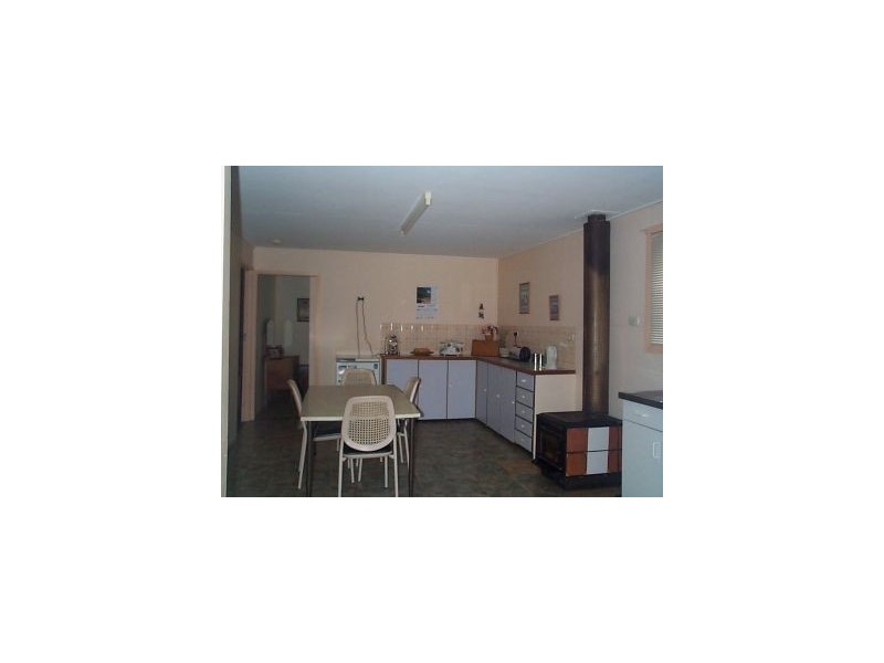 38 Callandoon Street, Wallangarra QLD 4383