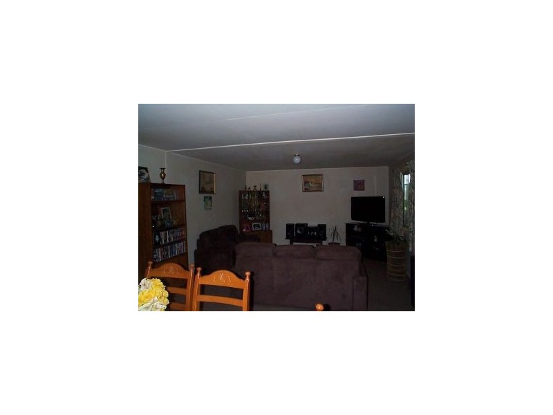 38 Callandoon Street, Wallangarra QLD 4383