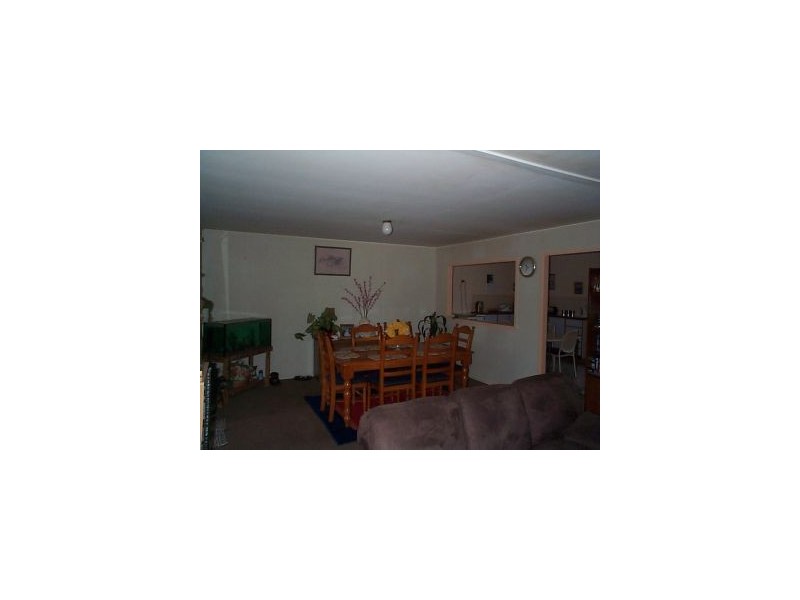 38 Callandoon Street, Wallangarra QLD 4383