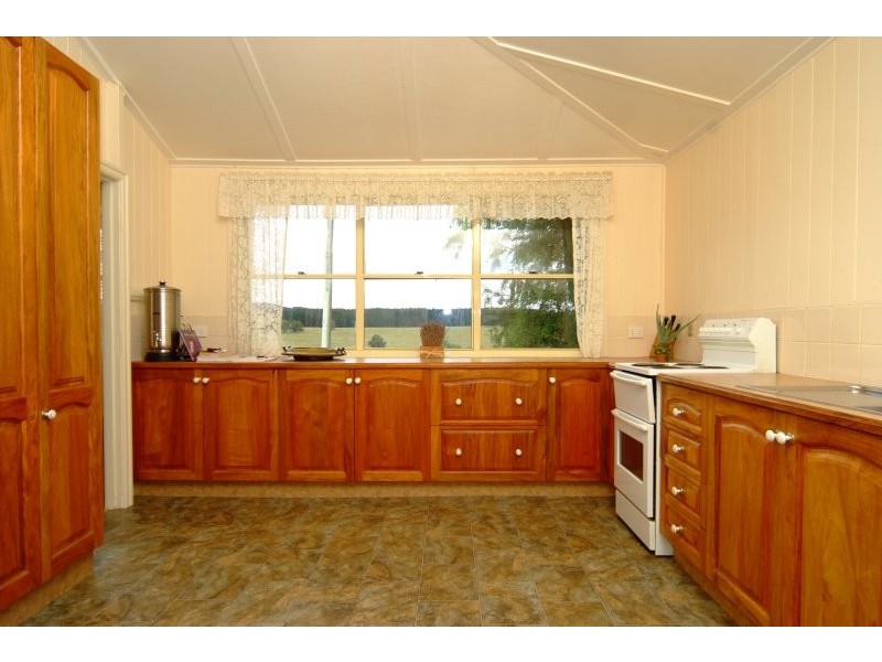 1060 Sugarloaf Road, Stanthorpe QLD 4380