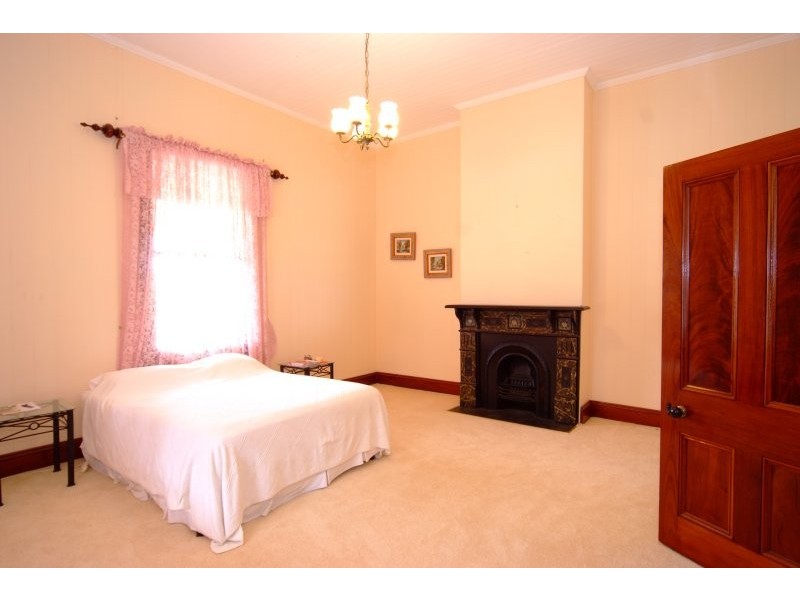 1060 Sugarloaf Road, Stanthorpe QLD 4380