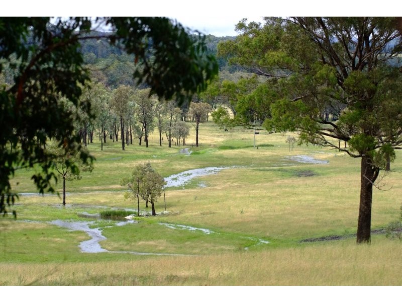 1060 Sugarloaf Road, Stanthorpe QLD 4380