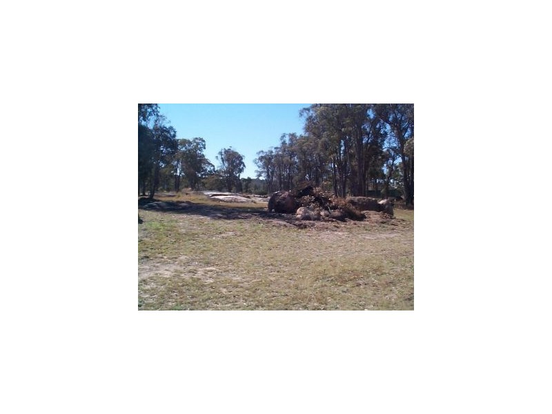 4 Texas Road, Stanthorpe QLD 4380