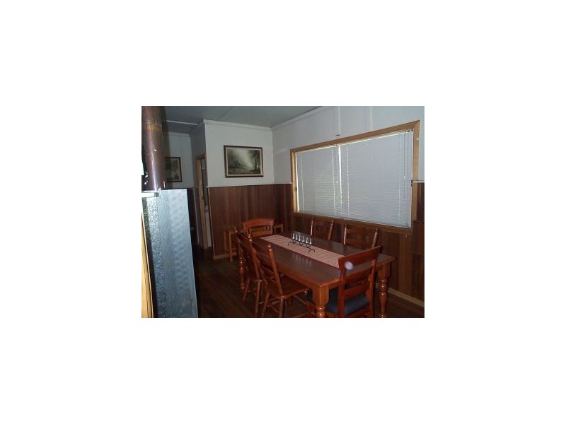 1 Mole River Road, Stanthorpe QLD 4380