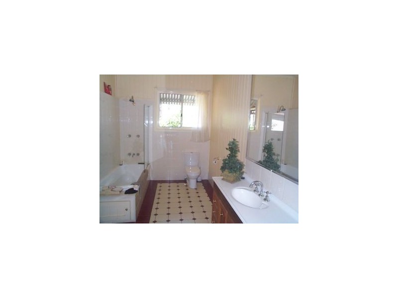 21 Miners Lane, Glen Aplin QLD 4381