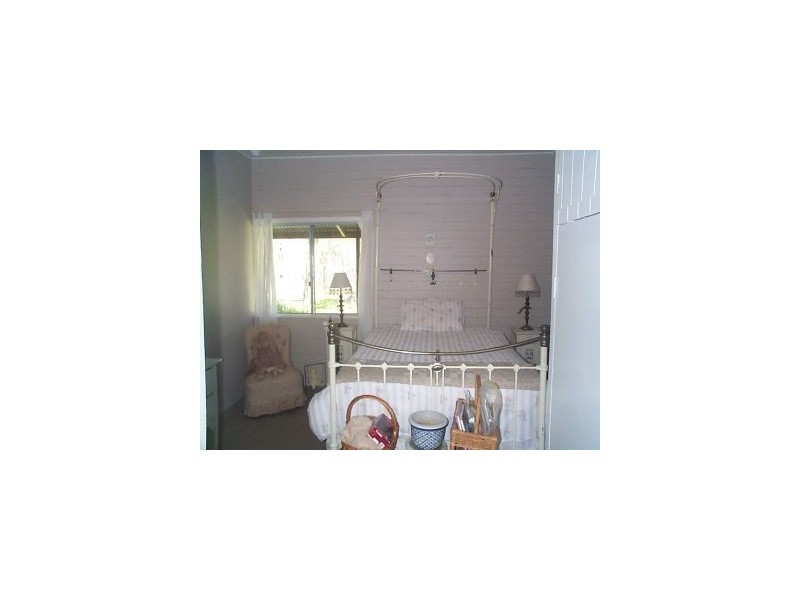 21 Miners Lane, Glen Aplin QLD 4381