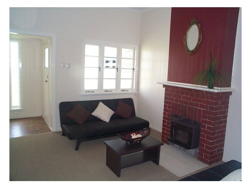 12 Harris Street, Stanthorpe QLD 4380