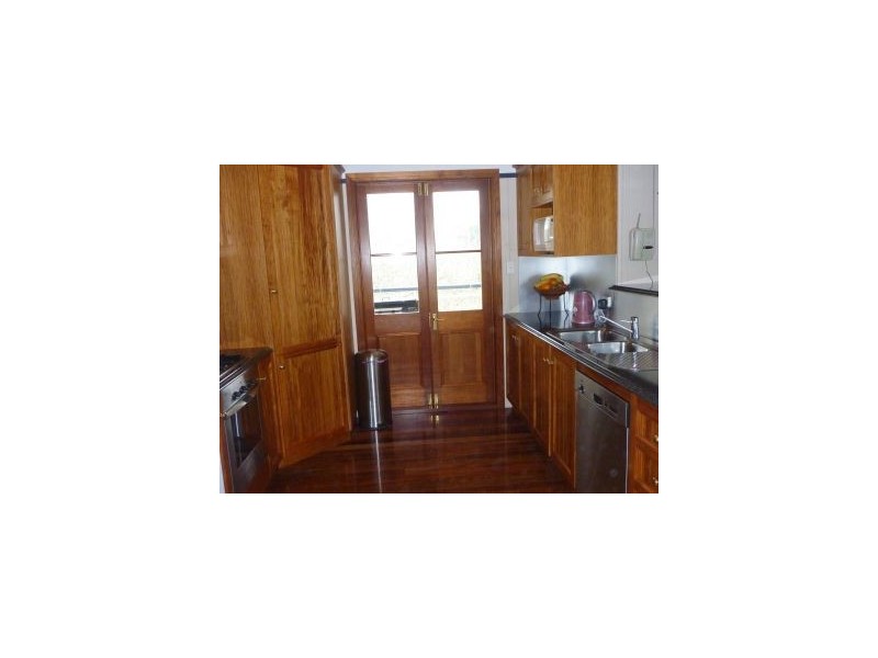 124 Folkestone Street, Stanthorpe QLD 4380