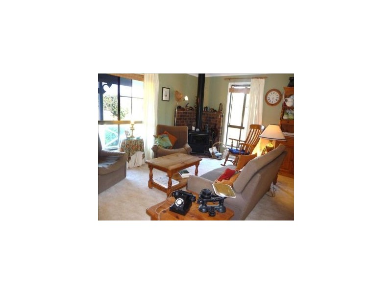 72 Cala Lane, Glen Aplin QLD 4381