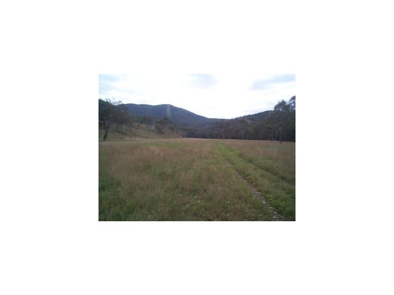 1 Razorback Creek Road, Stanthorpe QLD 4380