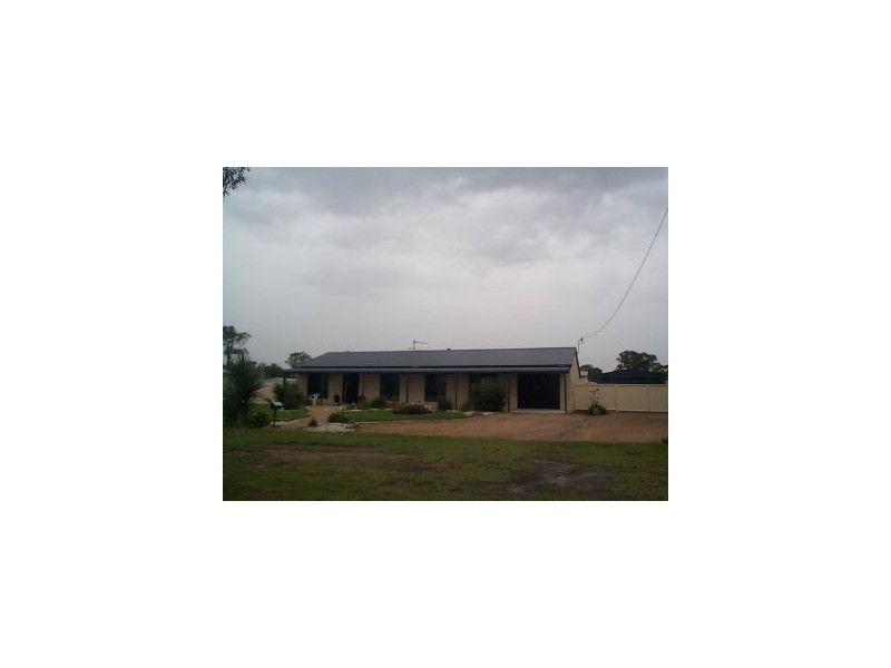 15 Margetts Street, Wallangarra QLD 4383