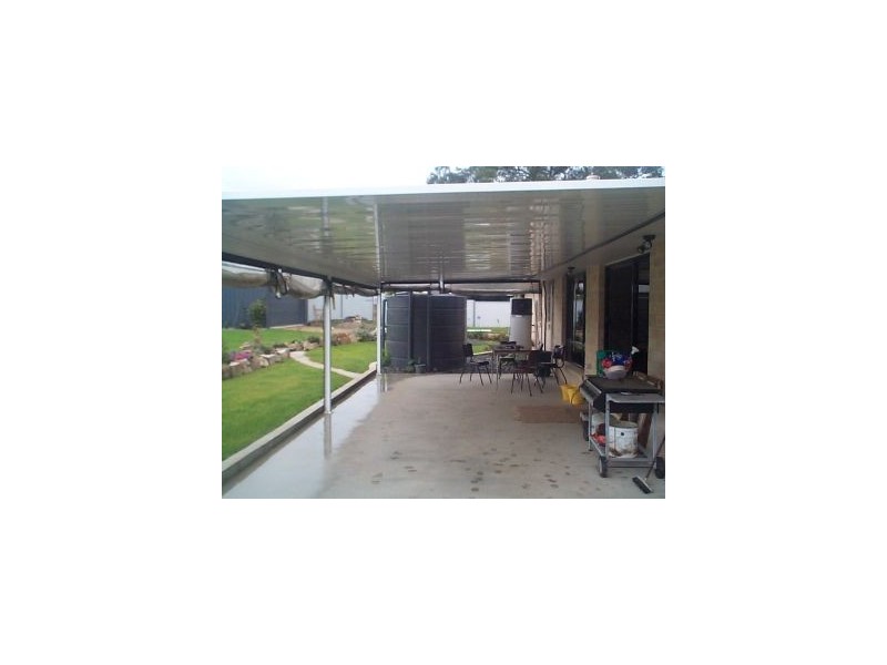 15 Margetts Street, Wallangarra QLD 4383