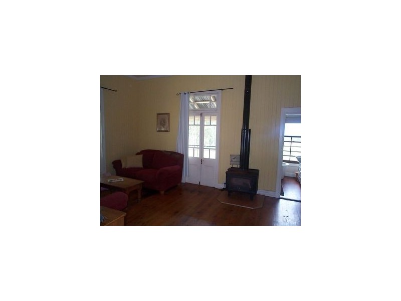 3 Clark Lane, Broadwater QLD 4380