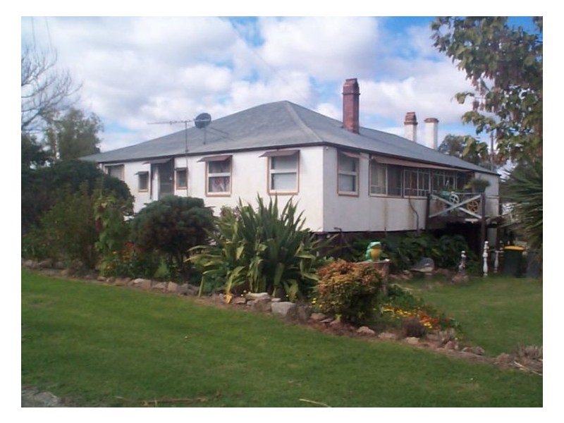 9 McGlew Street, Stanthorpe QLD 4380