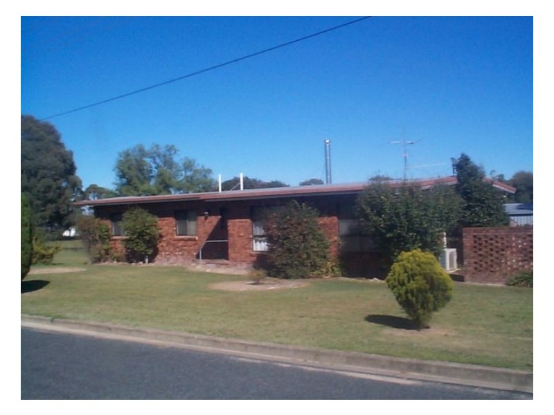12 Nicol Street, Stanthorpe QLD 4380