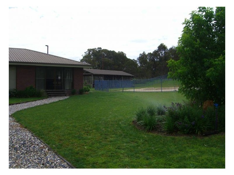 1 Manns Road, Stanthorpe QLD 4380