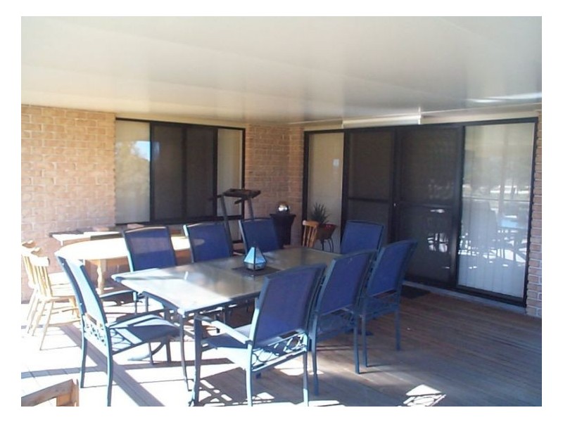 44 Brunckhorst Av, Stanthorpe QLD 4380